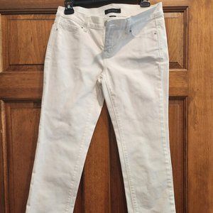 White House Black Market White Denim Jeans - Crop Leg, Size 2